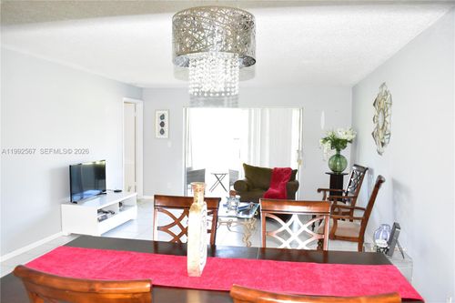 apt-304-9020 Sunrise Lakes Blvd, Sunrise, FL, 33322-6036 | Card Image