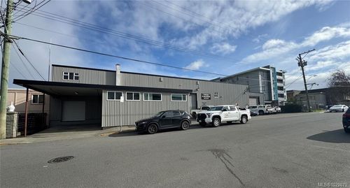 486 Cecelia Rd, Victoria, BC, V8T4T5 | Card Image