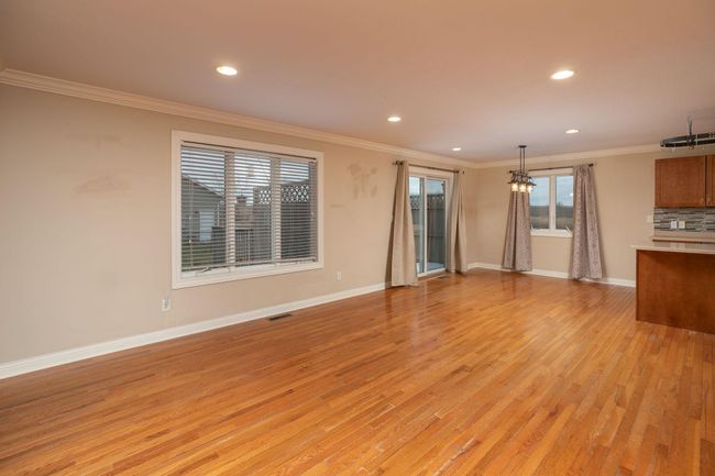 8-web-or-mls-08-Living Room.jpg | Image 8