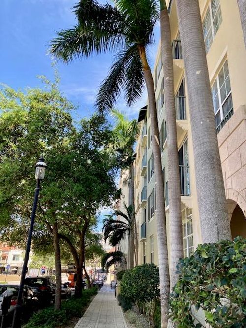 apt-105-630 S Sapodilla Ave, West Palm Beach, FL, 33401-4179 | Card Image