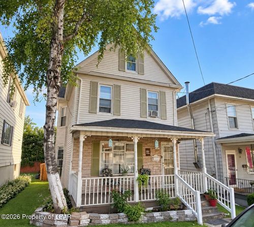 27 Thompson St, Wilkes Barre, PA, 18702-4420 | Card Image