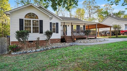 97 Redbud Ln, Thomasville, NC, 27360-9210 | Card Image