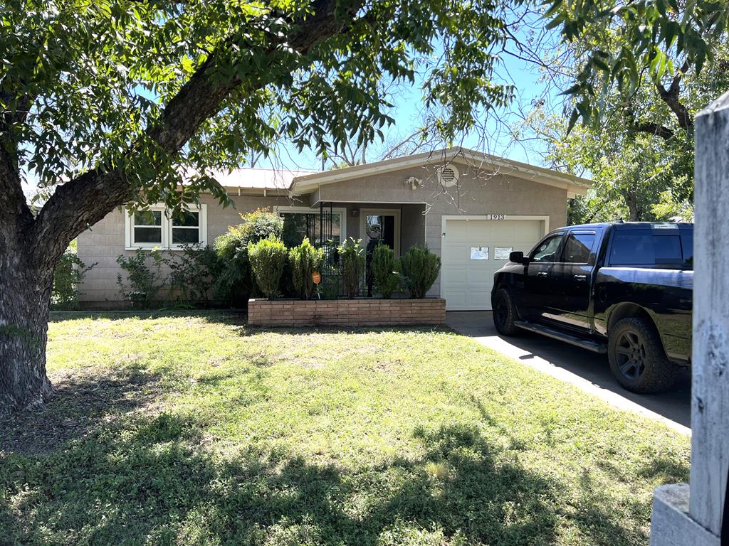 Twohig Ave, San Angelo, TX 76901