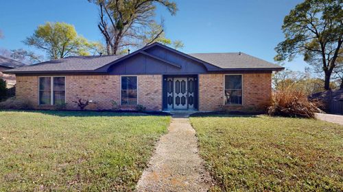 718 W Rieck Rd, Tyler, TX, 75703-3526 | Card Image