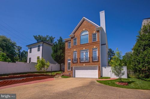 1628 Great Falls St, MCLEAN, VA, 22101-5079 | Card Image