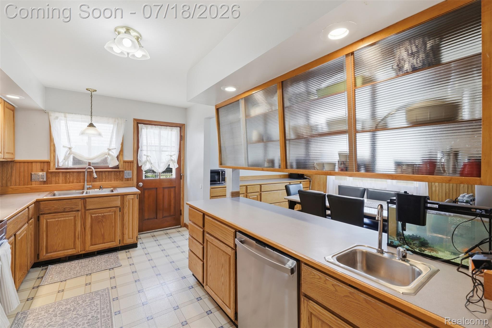 Residential in Livonia 4