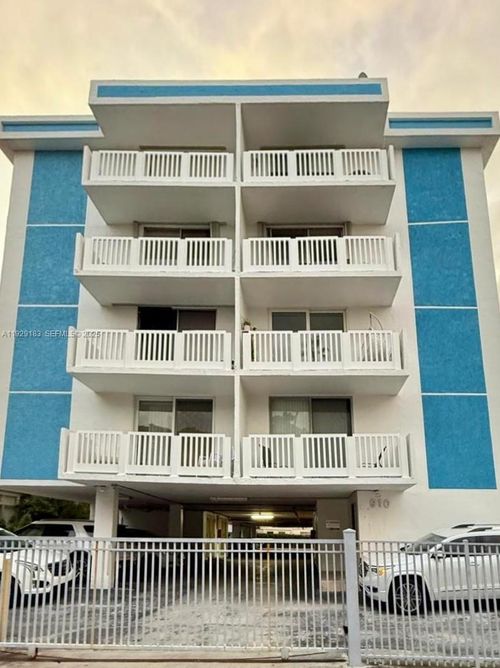 apt-304-910 Michigan Ave, Miami Beach, FL, 33139-5306 | Card Image