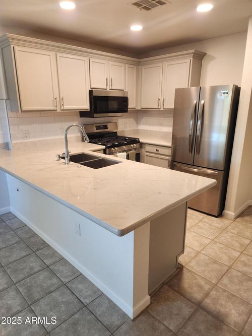 12-125 S 56th St, Mesa, AZ, 85206-1555 | Card Image