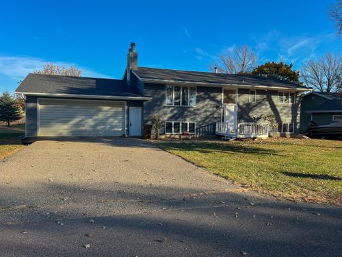 324 Oak St, Emmons, MN, 56029-1000 | Card Image