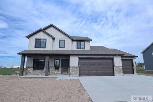 2927 N Grant Ave, Idaho Falls, ID, 83401-6769 | Card Image