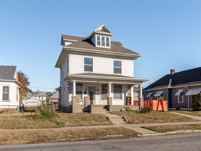 221 Massachusetts Street, House other with 2 bedrooms, 1 bathrooms and null parking in St Joseph MO | Image 2