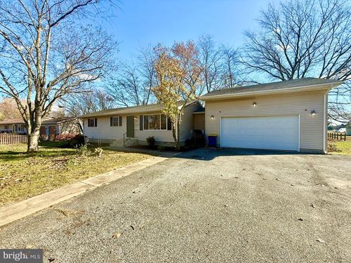 79 Orchard Ave, FELTON, DE, 19943-5270 | Card Image