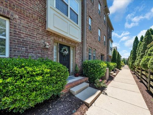 2418 Anson Ln, Nashville, TN, 37211-7186 | Card Image