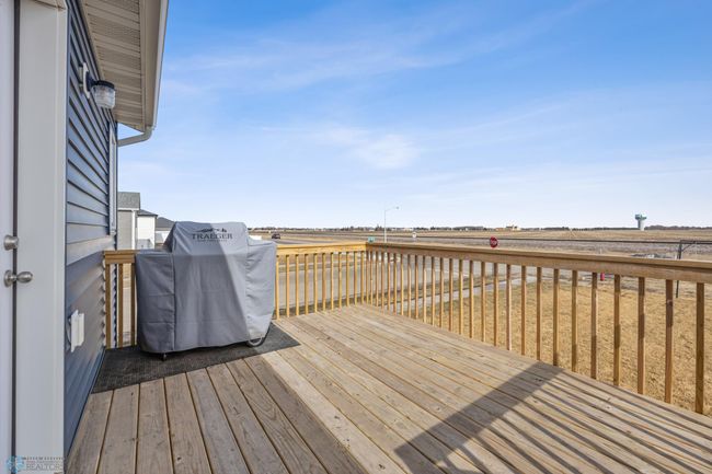 Deck | Image 26