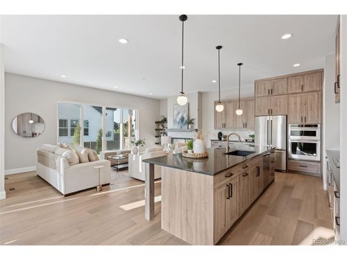 927 William Way, Berthoud, CO, 80513-2774 | Card Image