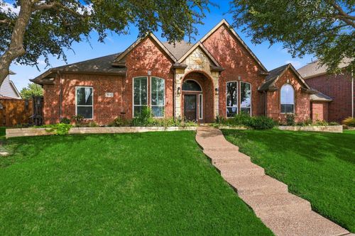 5840 Copper Canyon Dr, The Colony, TX, 75056-7135 | Card Image