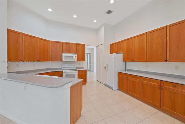 137 Via Santa Cruz, House other with 3 bedrooms, 3 bathrooms and null parking in Jupiter FL | Image 12