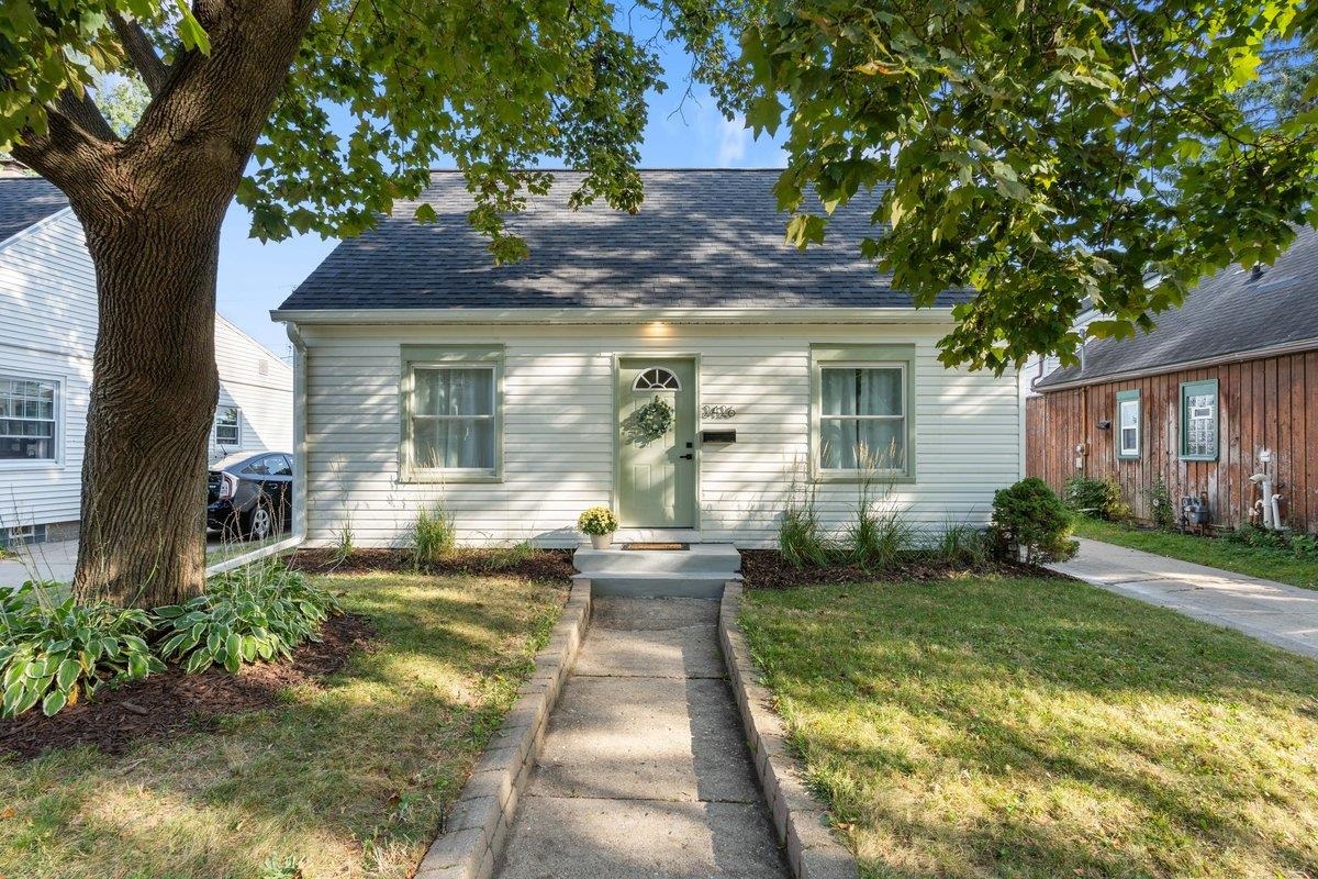 Myrtle St, Madison, WI 53704