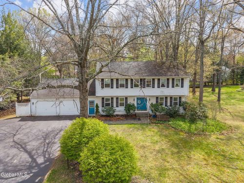 34 Axbridge Lane, Bethlehem, NY, 12054 | Card Image