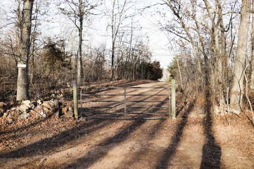 13370 Groves Dr, Plato, MO, 65552-8703 | Card Image