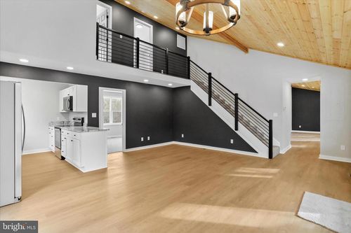 36 Plum Tree Ln, BERKELEY SPRINGS, WV, 25411 | Card Image