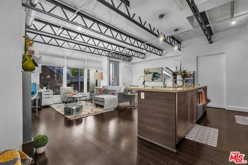 unit-417-1250 N Harper Ave, West Hollywood, CA, 90046-3992 | Card Image