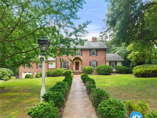 2864 Fairmont Rd, Winston-Salem, NC, 27106-5741 | Card Image