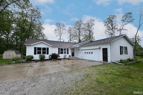 13043 County Road 14, Middlebury, IN, 46540-9508 | Card Image