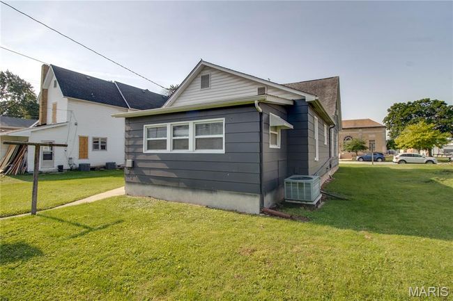 408 N Main St, Home with 0 bedrooms, 0 bathrooms and null parking in Carrollton IL | Image 37