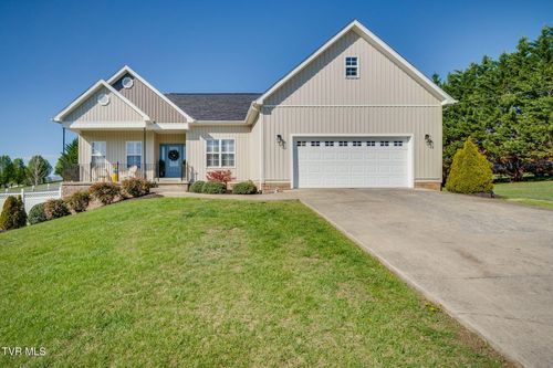 477 Sand Ridge Cir, Jonesborough, TN, 37659-5390 | Card Image
