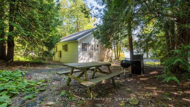 1081 Dyers Bay Rd, House other with 2 bedrooms, 1 bathrooms and 4 parking in Miller Lake ON | Image 19