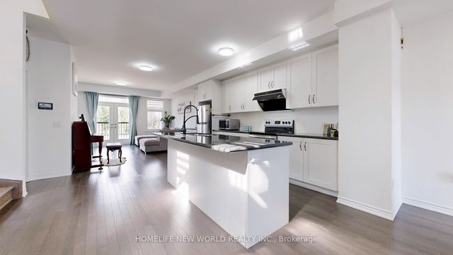 76 Puisaya Dr, House attached with 4 bedrooms, 3 bathrooms and 2 parking in Richmond Hill ON | Image 10