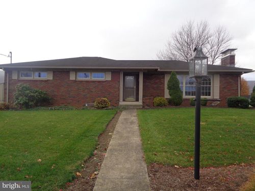 328 Trella St, BELLEVILLE, PA, 17004-8613 | Card Image