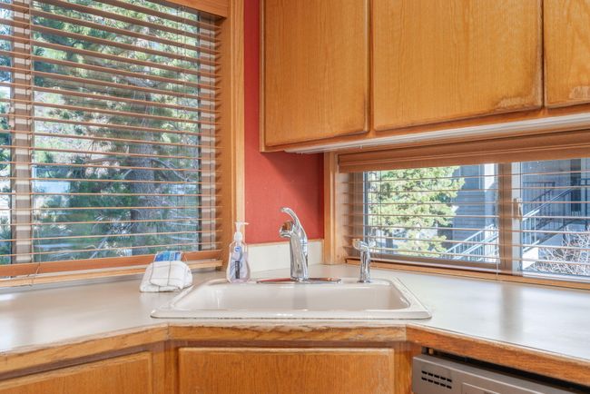 46-web-or-mls-1-16-25 19717 Mt Bachelor | Image 8