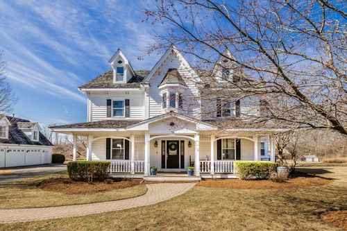 3 Eagle Pointe Dr, Barrington, IL, 60010-9393 | Card Image