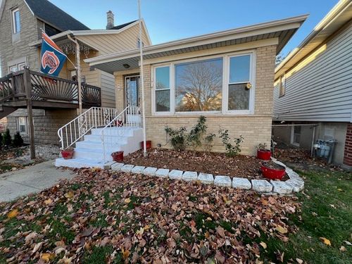 3704 S 53rd Ave, Cicero, IL, 60804-4422 | Card Image