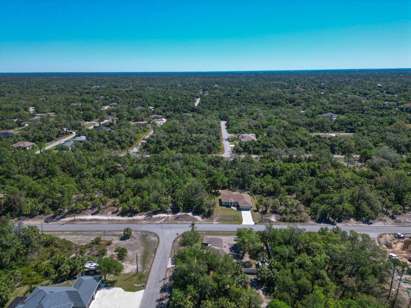 Land in NORTH PORT 5