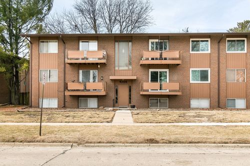 2-4206 64th St, Urbandale, IA, 50322-2858 | Card Image