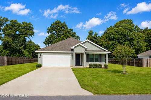 148 Magnolia Farms Dr, Lucedale, MS, 39452-1200 | Card Image
