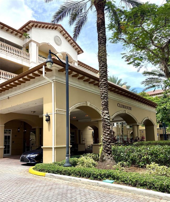 Club House Main Entrance | Image 28
