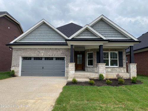 7507 Pavilion Park Rd, Louisville, KY, 40214-2001 | Card Image