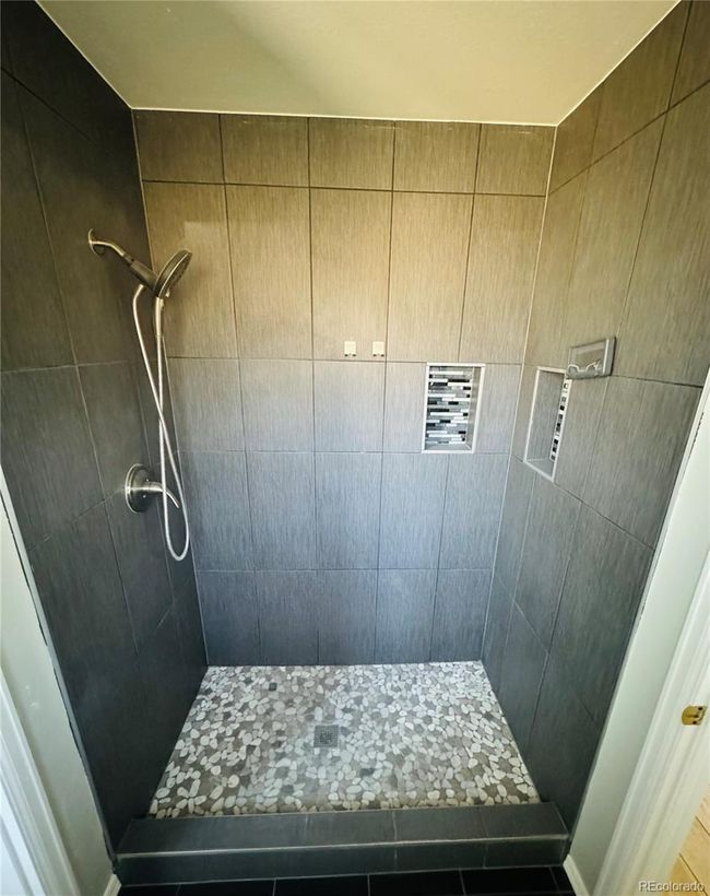 1641 S Rifle St, House other with 3 bedrooms, 1 bathrooms and 1 parking in Aurora CO | Image 15