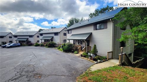 apt-112-148 Hanging Rock Villas, Seven Devils, NC, 28604-8745 | Card Image