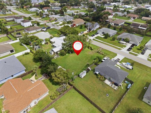 719 Se Thornhill Dr, Port St. Lucie, FL, 34983-3857 | Card Image