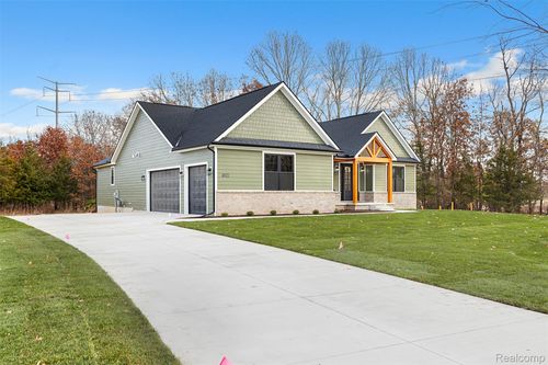 890 Pierce Rd, Chelsea, MI, 48118-9724 | Card Image