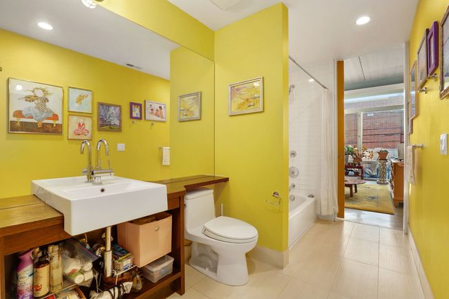 UNIT-2S - 2041 W Roscoe St, Condo with 3 bedrooms, 2 bathrooms and 1 parking in CHICAGO IL | Image 27