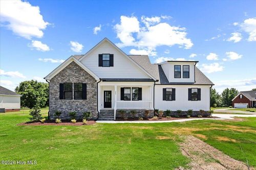 200 Friendswood Dr, Goldsboro, NC, 27530-7610 | Card Image