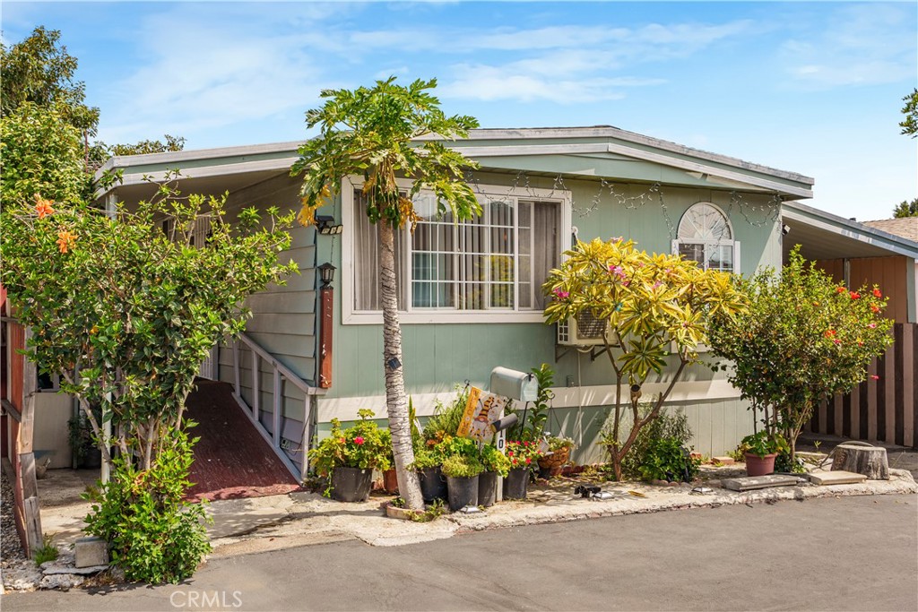 109-21111 Dolores St, Carson, CA 90745