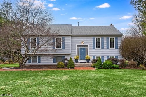 33 Pinkneyville Rd, Sparta, NJ, 07871-4005 | Card Image