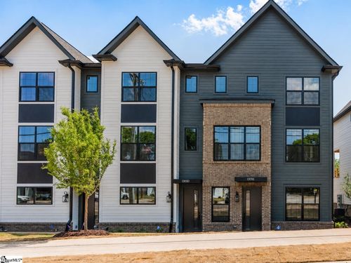 12-1305 Pendleton St, Greenville, SC, 29611-4833 | Card Image
